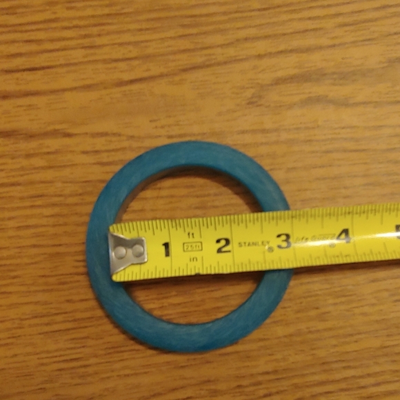 Vintage 1960's Red Lucite Bangle Bracelet - Picture 7 of 7